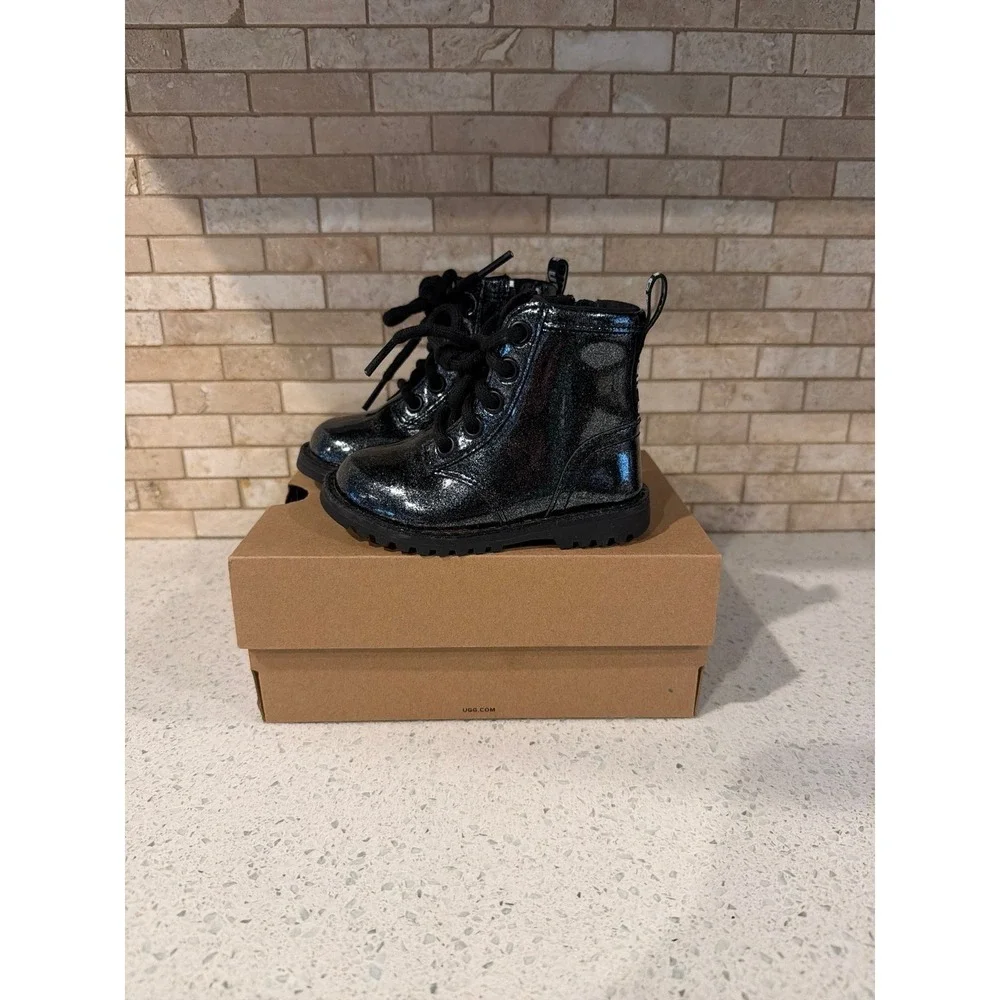 UGG Ashton Glitter Boots Girls‎ NWT